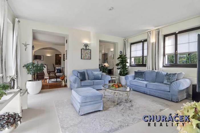 Prodej rodinného domu, Ohrobec, Oblouková, 446 m2