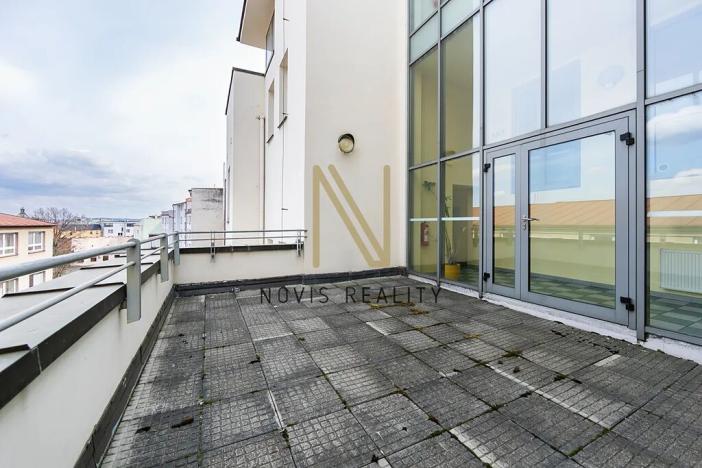 Pronájem kanceláře, Plzeň, Americká, 140 m2