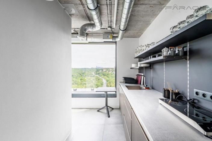 Prodej bytu 3+kk, Praha - Modřany, Československého exilu, 136 m2