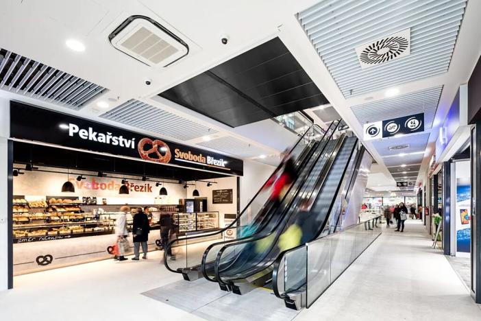 Pronájem obchodního prostoru, Vsetín, 67 m2