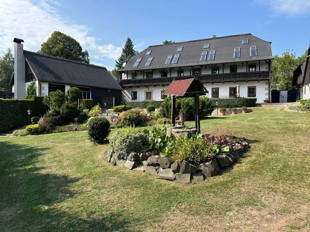 Prodej komerční nemovitosti, Povrly, Lysá, 635 m2