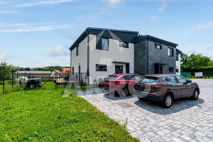 Prodej bytu 4+kk, Okrouhlo, 152 m2