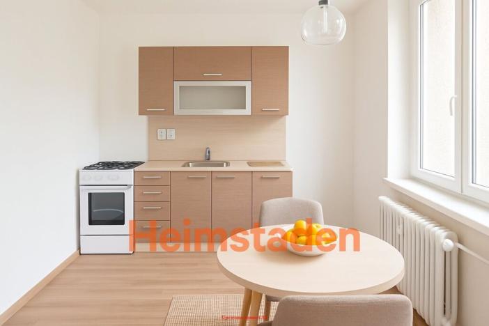Pronájem bytu 2+kk, Frýdek-Místek - Frýdek, Nad Stadionem, 41 m2