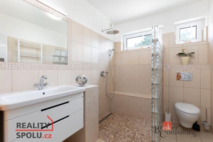 Prodej ubytování, Bruntál, I. Olbrachta, 211 m2