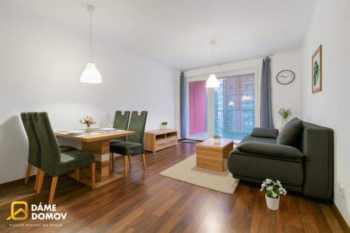 Pronájem bytu 2+kk, Zlín, Pod Křiby, 56 m2