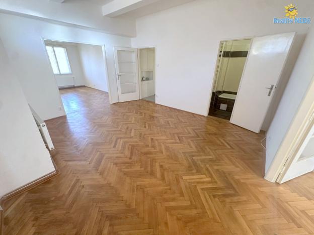 Pronájem bytu 3+1, Praha - Nové Město, Štěpánská, 89 m2
