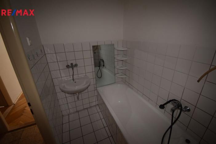 Pronájem bytu 1+1, Písek - Vnitřní Město, Chelčického, 31 m2