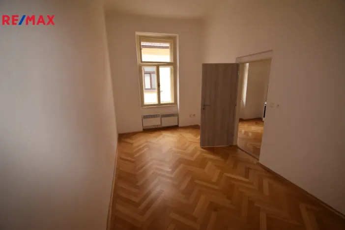 Pronájem bytu 1+1, Písek - Vnitřní Město, Chelčického, 31 m2