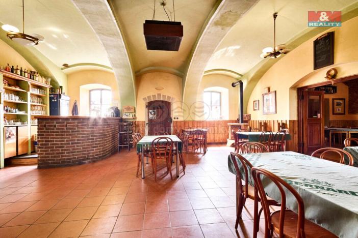 Prodej restaurace, Studená, Tyršova, 879 m2