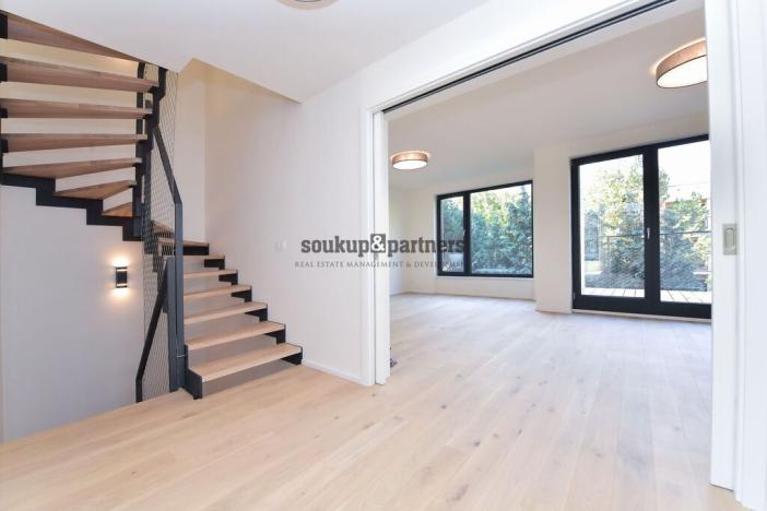 Pronájem rodinného domu, Praha - Háje, V Hájích, 220 m2