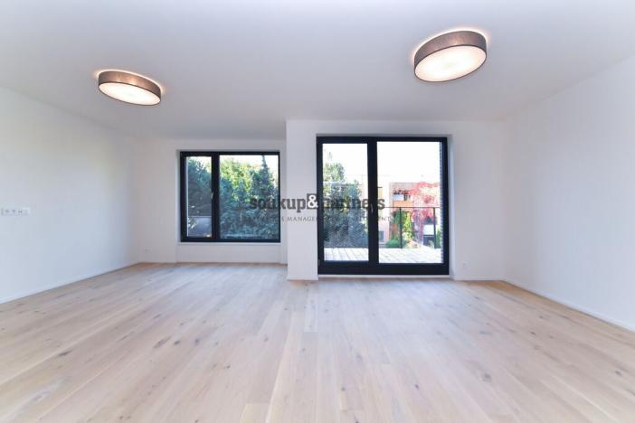 Pronájem rodinného domu, Praha - Háje, V Hájích, 220 m2