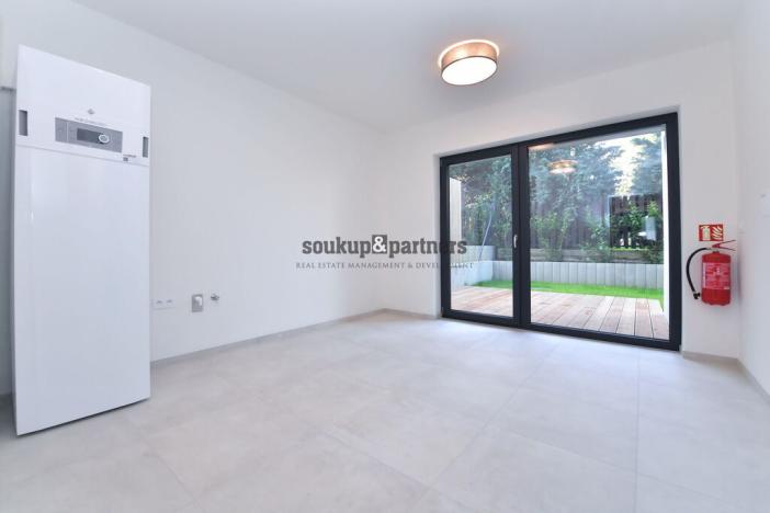 Pronájem rodinného domu, Praha - Háje, V Hájích, 220 m2