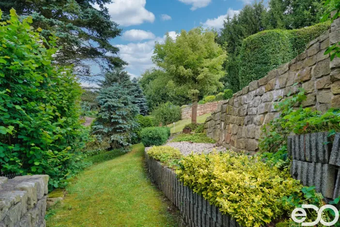 Prodej rodinného domu, Úpice - Radeč, 250 m2