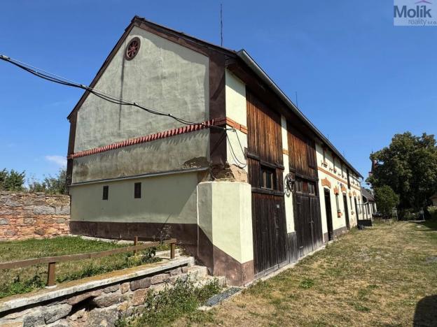 Prodej rodinného domu, Velečín, 300 m2