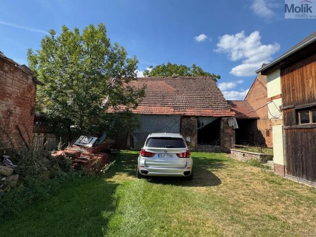 Prodej rodinného domu, Velečín, 300 m2