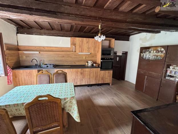 Prodej rodinného domu, Velečín, 300 m2