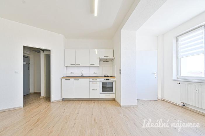 Pronájem bytu 2+kk, Brno, Langrova, 40 m2