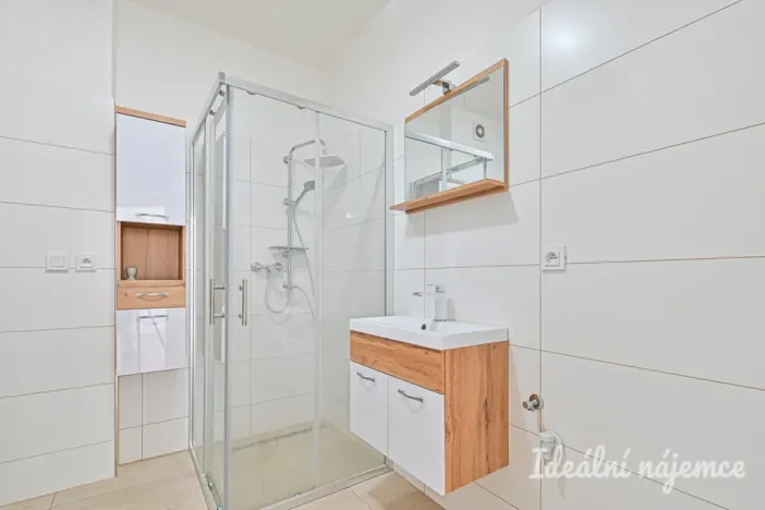 Pronájem bytu 2+kk, Brno, Langrova, 40 m2