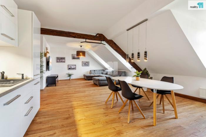 Prodej bytu 3+kk, Chrastava, náměstí 1. máje, 156 m2