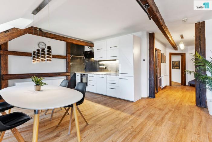 Prodej bytu 3+kk, Chrastava, náměstí 1. máje, 156 m2