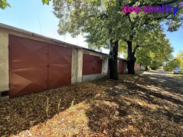 Pronájem garáže, Chomutov, V Alejích, 19 m2