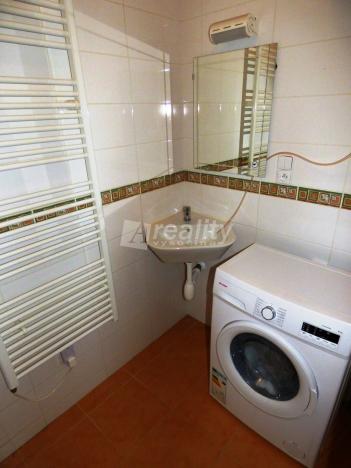 Pronájem bytu 1+kk, Náměšť nad Oslavou, 25 m2