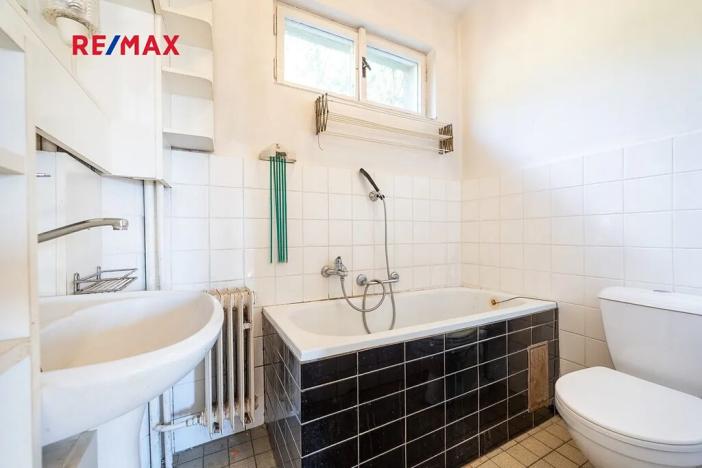 Prodej rodinného domu, Praha - Petrovice, Dieselova, 170 m2