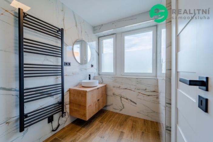 Prodej bytu 3+kk, Opava, Oblouková, 62 m2