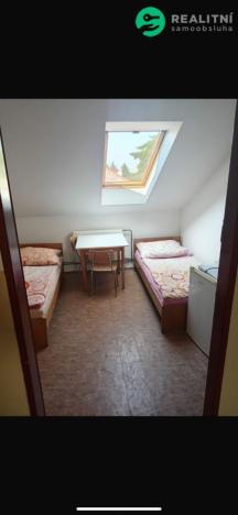 Pronájem atypického bytu, Pardubice, Bílé Předměstí, 25 m2
