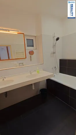 Pronájem bytu 3+1, České Budějovice, Jeronýmova, 108 m2