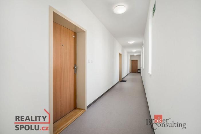 Pronájem bytu 2+kk, Kladno - Kročehlavy, Jaroslava Holečka, 50 m2