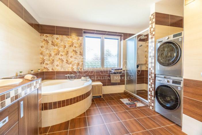 Prodej rodinného domu, Rožmitál pod Třemšínem - Zalány, 180 m2