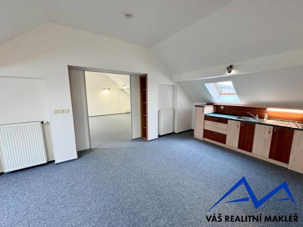 Pronájem skladu, Ostrava, Výhledy, 810 m2