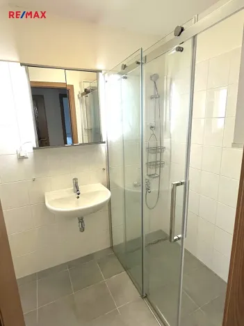 Pronájem bytu 3+kk, Klecany, V Honech, 58 m2