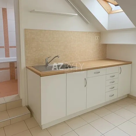 Prodej bytu 1+1, Praha - Bubeneč, Jugoslávských partyzánů, 42 m2