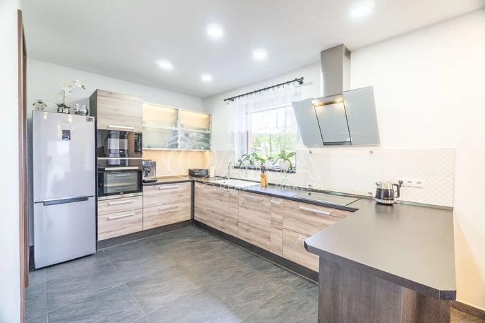 Prodej rodinného domu, Rožmitál pod Třemšínem, 180 m2