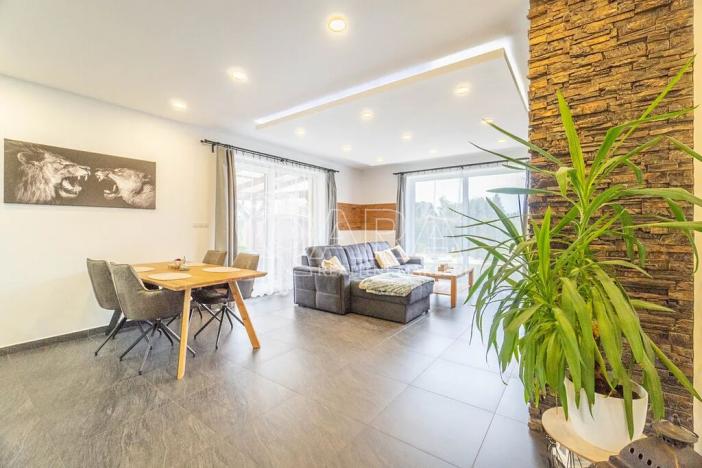 Prodej rodinného domu, Rožmitál pod Třemšínem, 180 m2