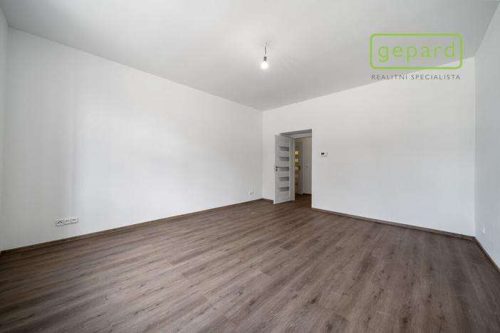 Prodej bytu 2+1, Hradec Králové, Buzulucká, 75 m2