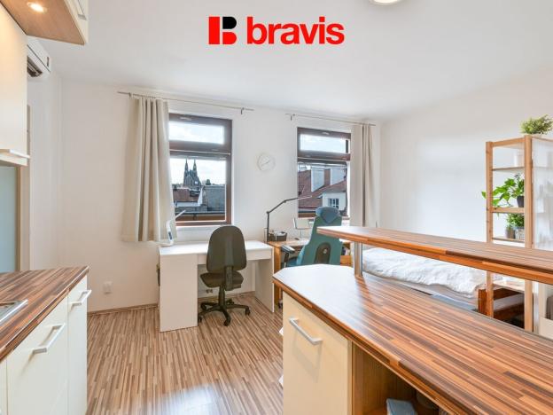 Pronájem bytu 1+kk, Brno - Trnitá, Křenová, 29 m2