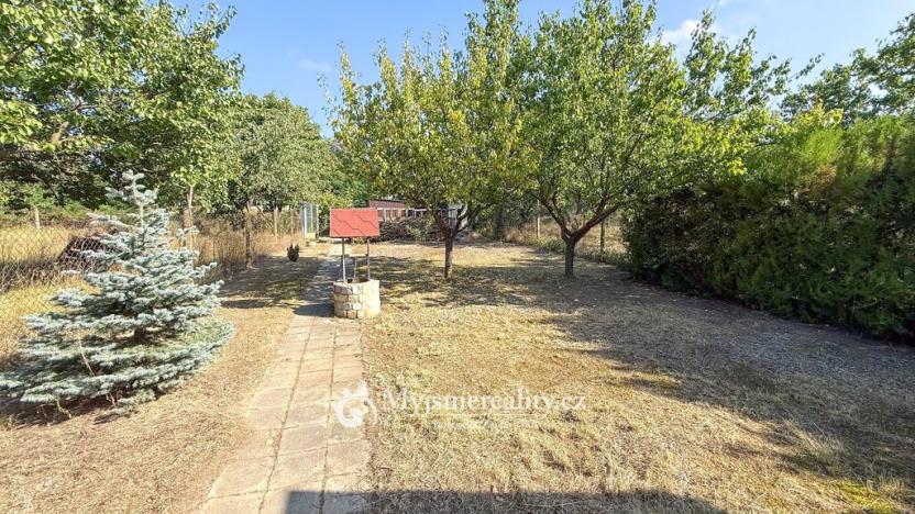 Prodej zahrady, Dobšice, 1399 m2