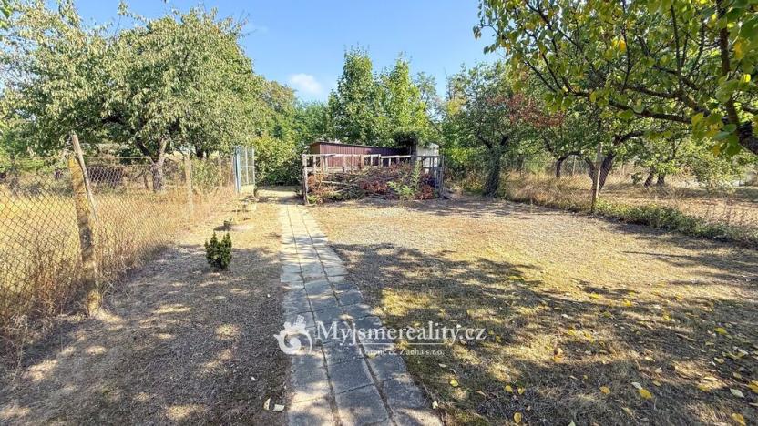 Prodej zahrady, Dobšice, 1399 m2