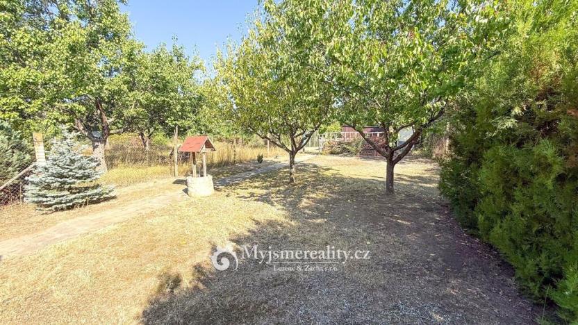 Prodej zahrady, Dobšice, 1399 m2