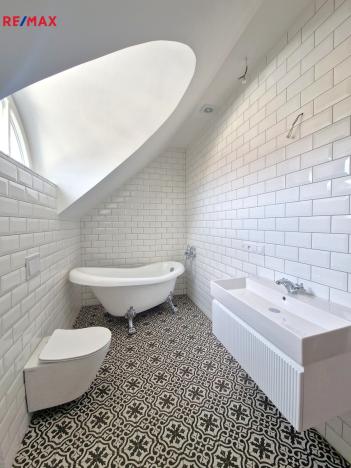 Pronájem bytu 6+kk a větší, Praha - Braník, Branická, 335 m2