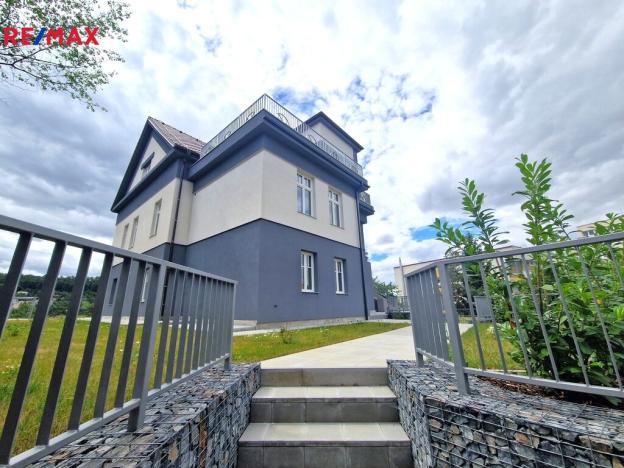 Pronájem bytu 3+1, Praha - Braník, Branická, 186 m2