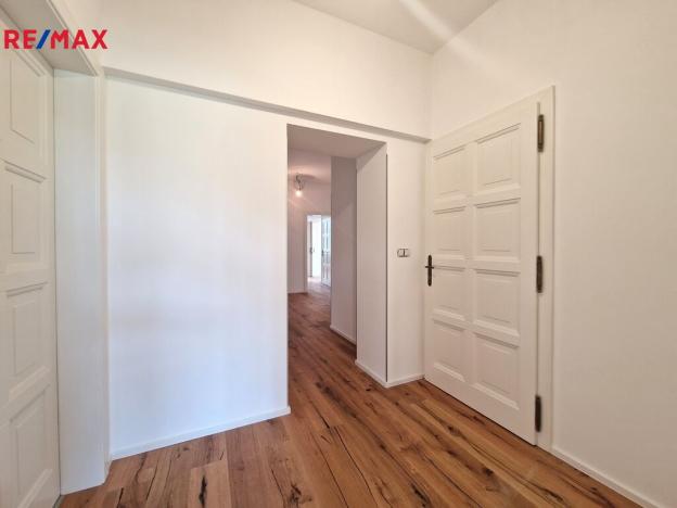 Pronájem bytu 3+1, Praha - Braník, Branická, 186 m2