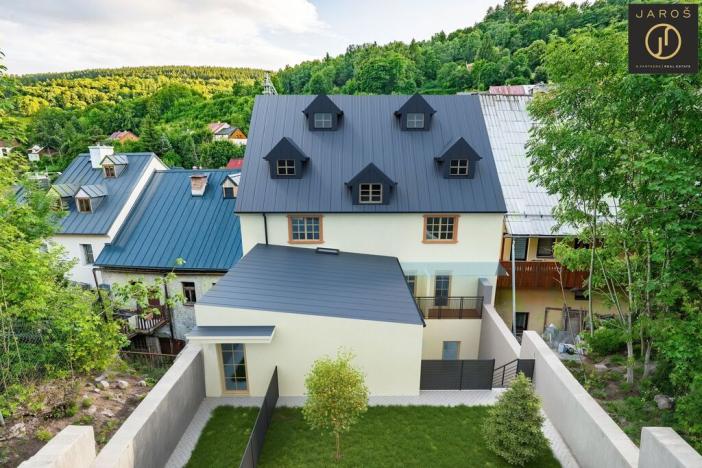 Prodej bytu 2+kk, Jáchymov, náměstí Republiky, 54 m2