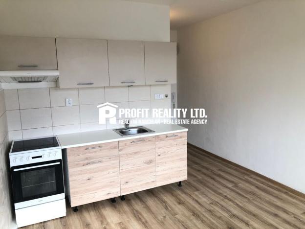 Pronájem bytu 1+1, Praha - Lhotka, Mirotická, 40 m2