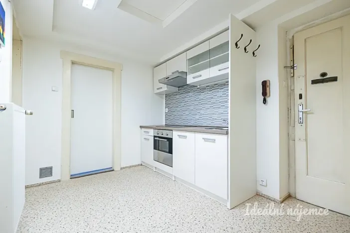 Pronájem bytu 2+kk, Praha - Libeň, Pivovarnická, 49 m2