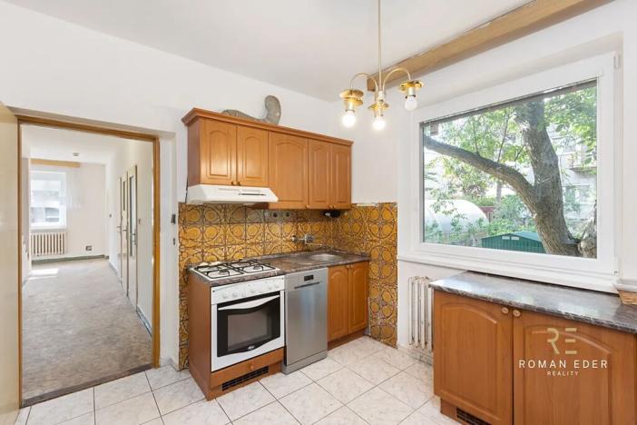 Prodej vícegeneračního domu, Praha - Záběhlice, Střemchová, 348 m2