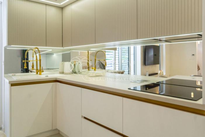 Prodej bytu 3+kk, Rostoklaty - Nová Ves II, 94 m2